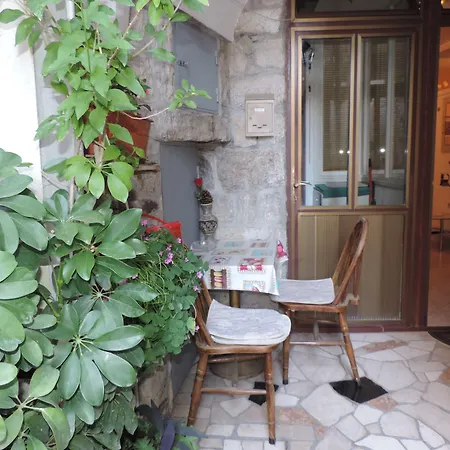 Pera Διαμέρισμα Σπλιτ