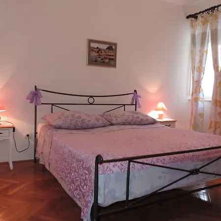 Pera Appartement *