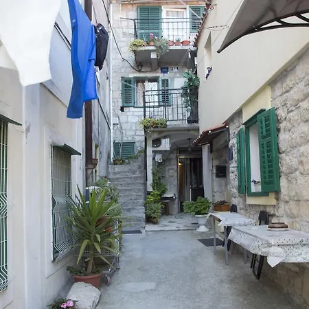 Pera Apartman Split